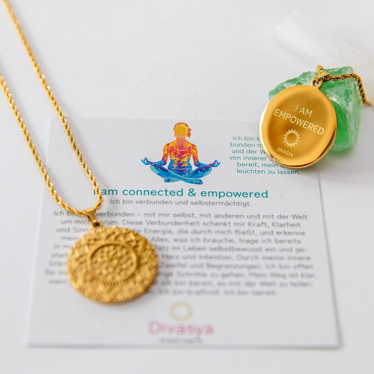 Produktansicht der vergoldeten Mandala-Kette „I am empowered“