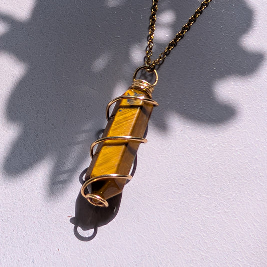 Handverdrahtete Tigerauge Halskette mit 18K vergoldetem Draht