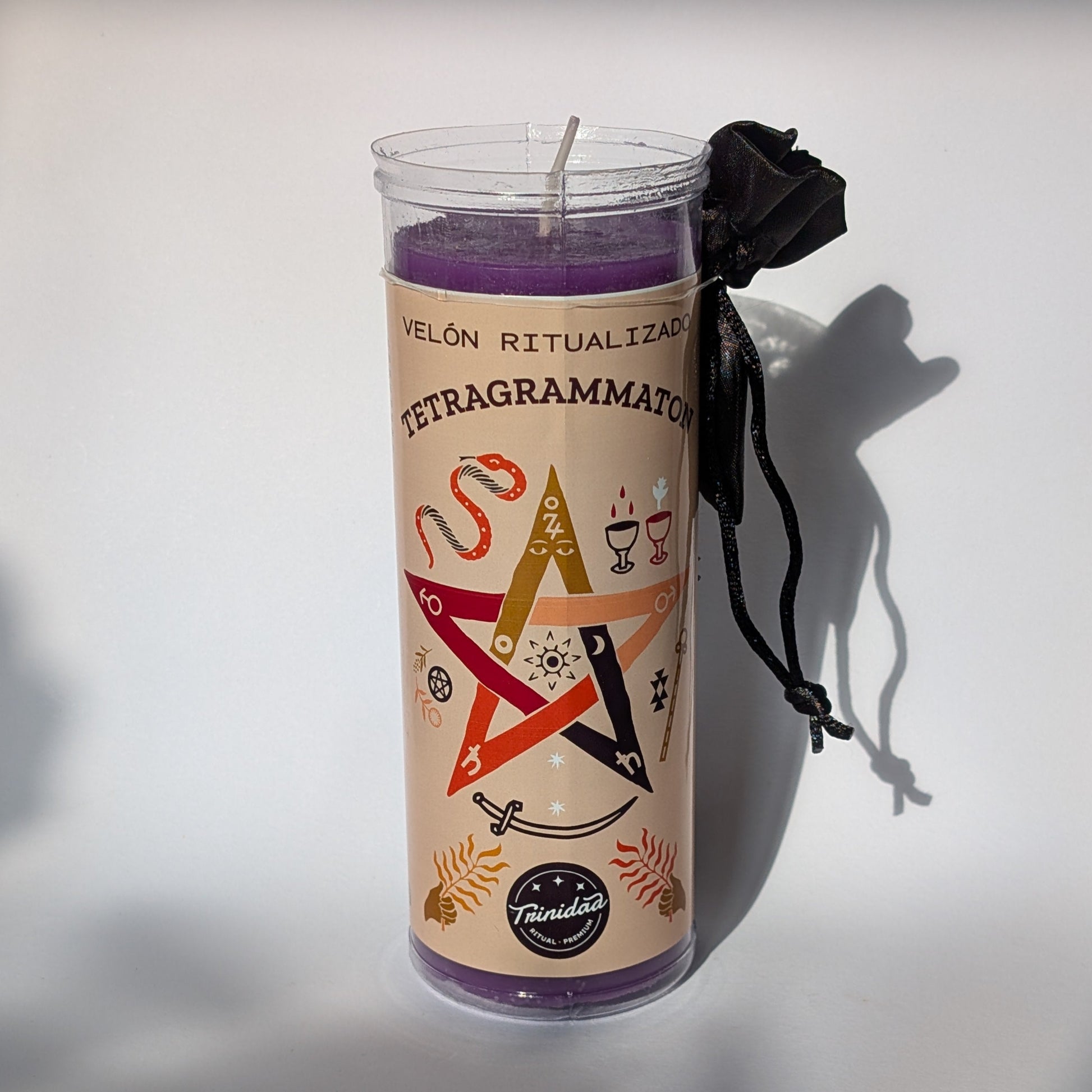 Trinidad Ritualkerze Tetragrammaton in schützender Kunststoffhülle.