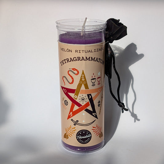 Trinidad Ritualkerze Tetragrammaton in schützender Kunststoffhülle.