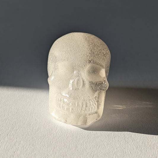 Weißer Kristallschädel Lampedusa Milchquarz 115g