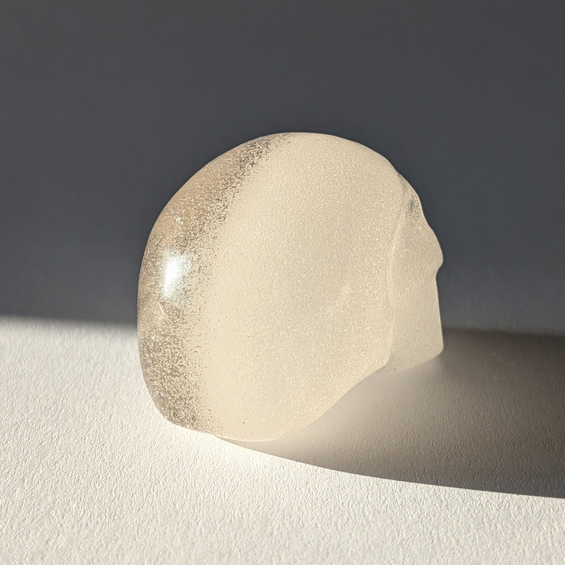 Weißer Kristallschädel Lampedusa Milchquarz 115g