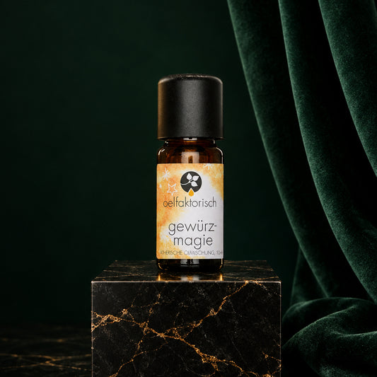 Ätherische Ölmischung „Gewürzmagie“ von oelfaktorisch, 10-ml-Fläschchen