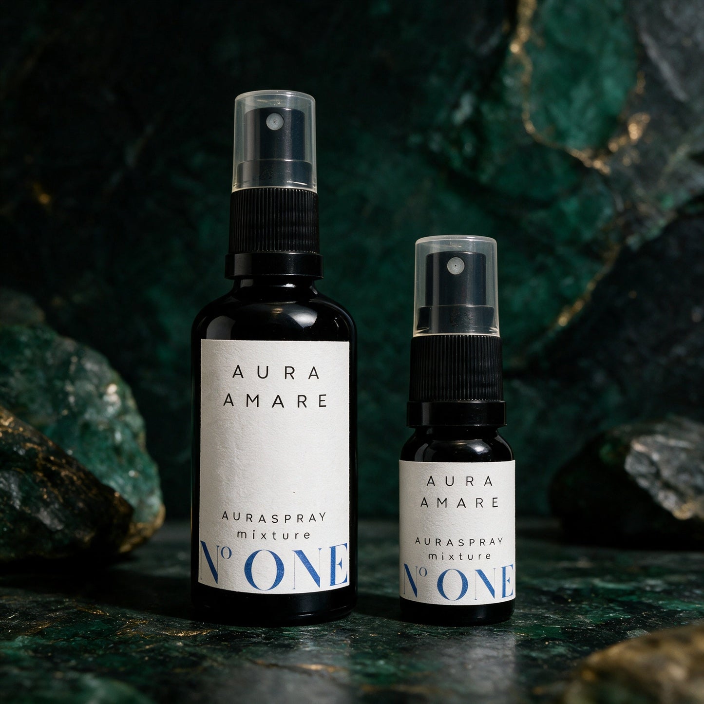Auraspray N° ONE in 50 ml und 10 ml im Größenvergleich