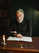 Dr. Aurelian Vheis