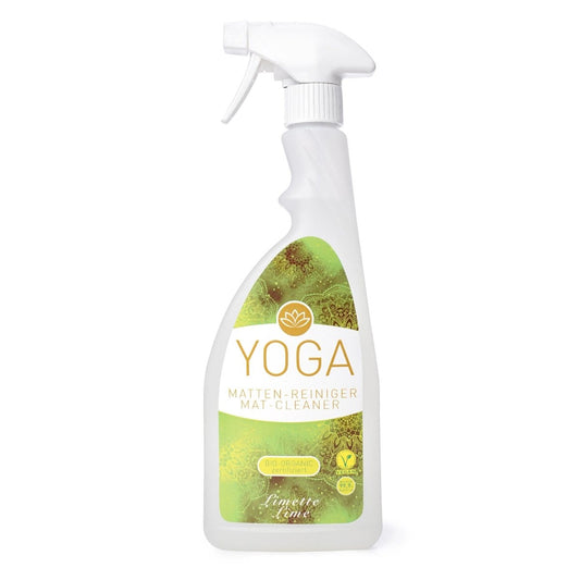 Bio-zertifizierter Yogamattenreiniger im Sprühflakon vor hellem Hintergrund
