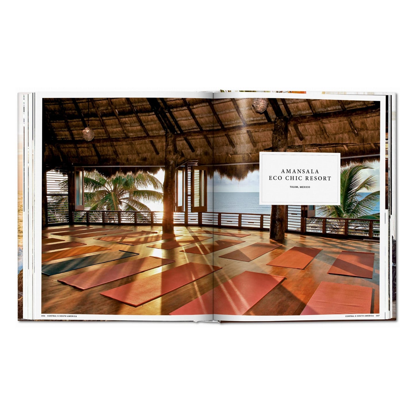 Great Escapes Yoga Bildband seitlich stehend mit sichtbarem Buchrücken