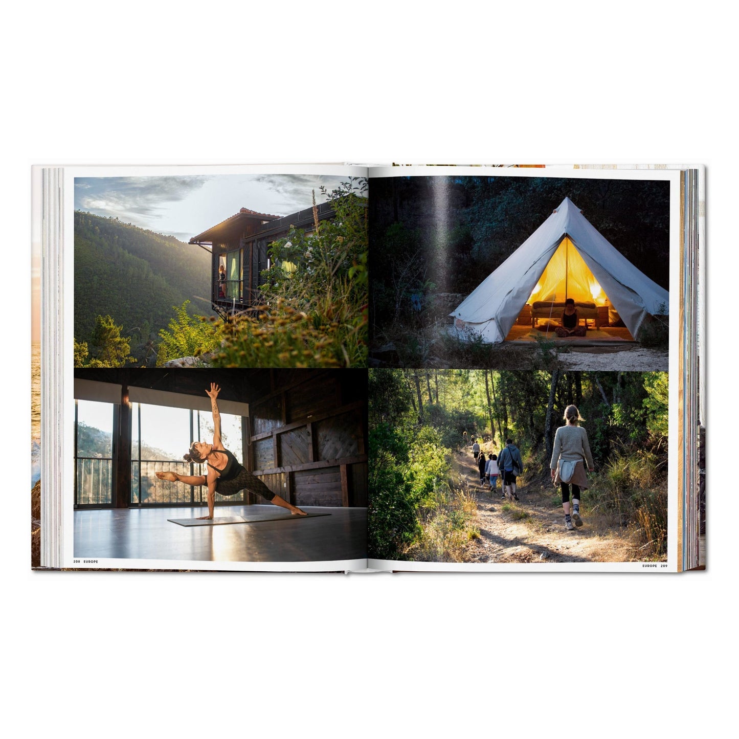Great Escapes Yoga Buchseite mit Innenraum eines Retreat-Hauses
