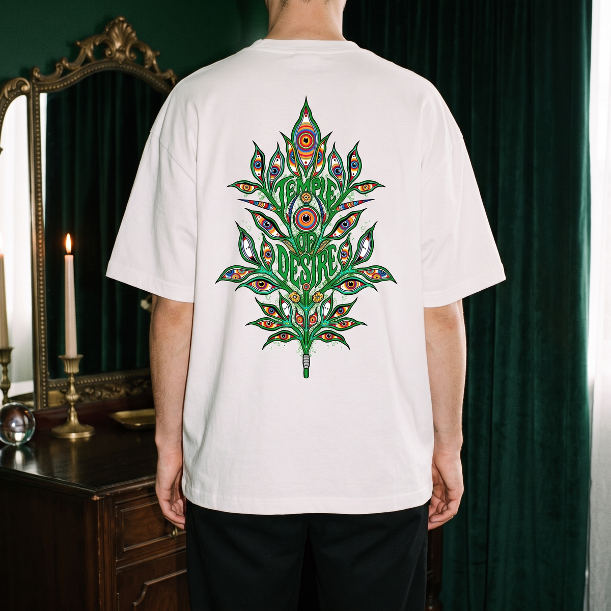 Blatt — Lebensbaum: Rückenprint auf weißem Oversized-T-Shirt, Temple of Desire.
