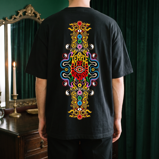 Totem — Säule: Rückenprint auf schwarzem Oversized-T-Shirt, Temple of Desire.