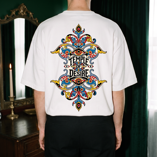 Spiegel — Symmetrie: Rückenprint auf weißem Oversized-T-Shirt, Temple of Desire.