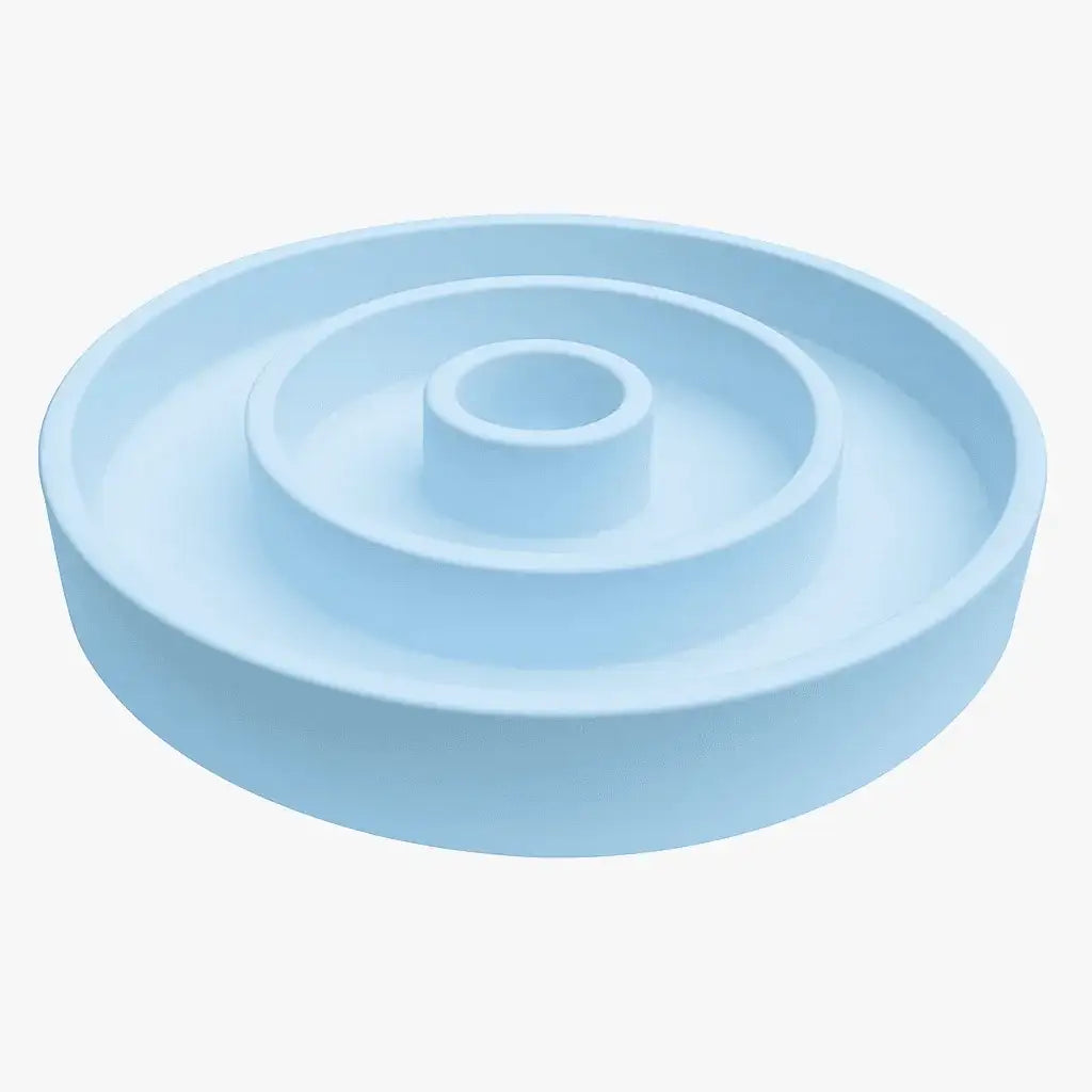 Himmelblauer runder Ritualteller im minimalistischen Design
