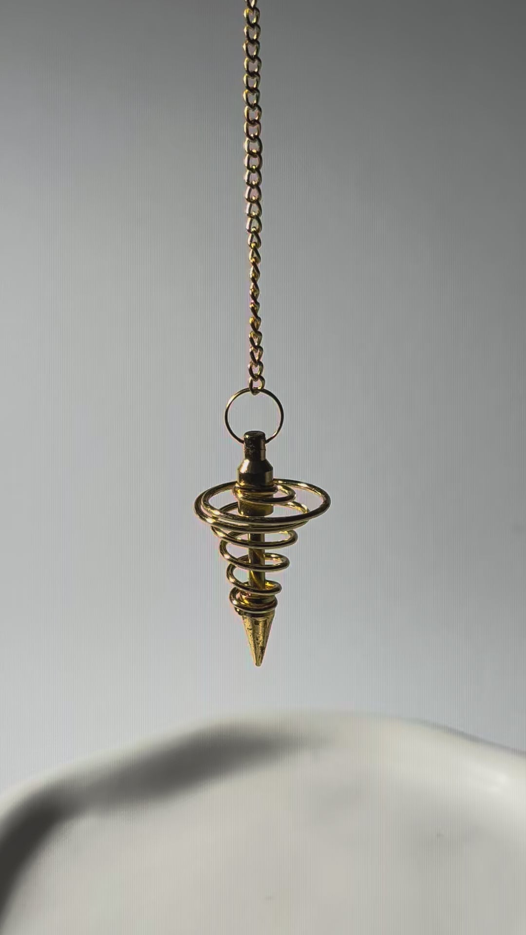 Finde deine Antworten. Hochwertiges Spiralpendel aus Metall (Gold). Made in Spain. Ideal für Radiästhesie, Energiearbeit & Chakra-Diagnose. (