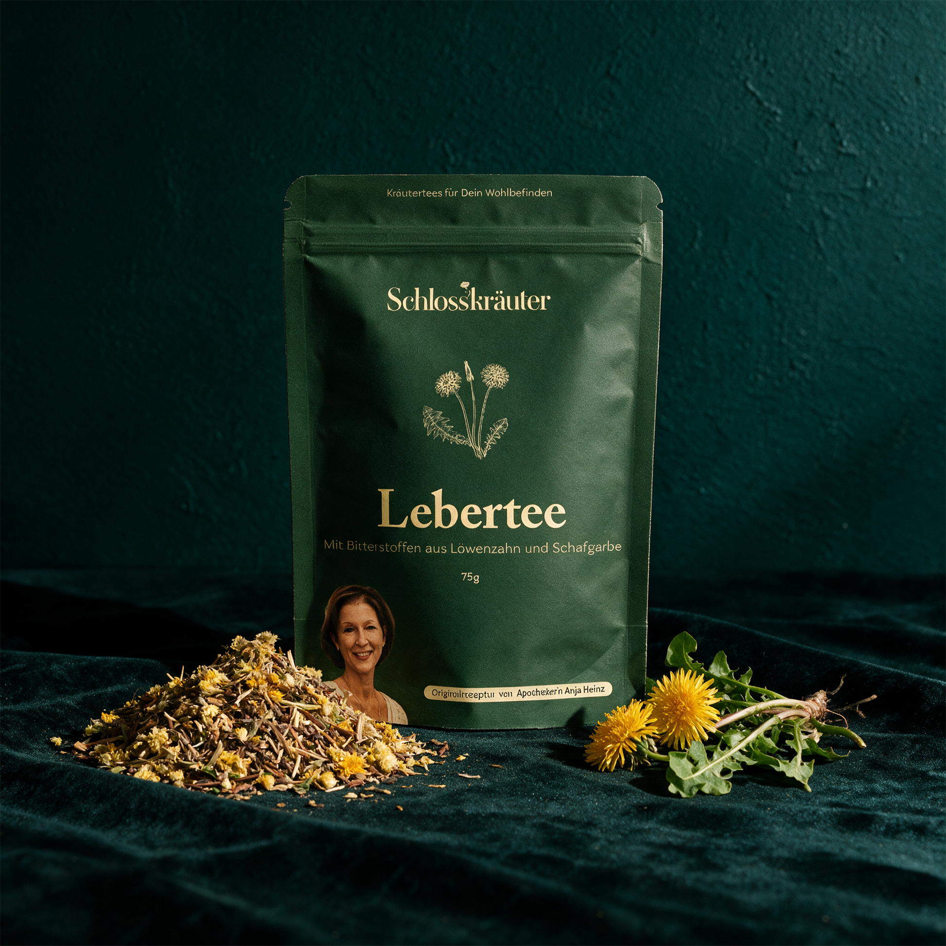 Lebertee – Produktansicht vor tiefem Smaragdgrün