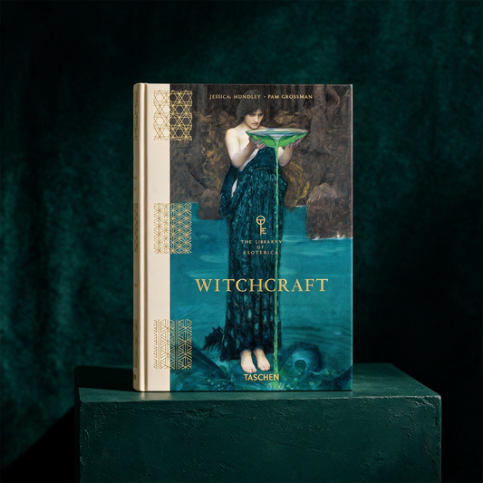 Witchcraft. The Library of Esoterica (English) – Produktansicht vor tiefem Smaragdgrün