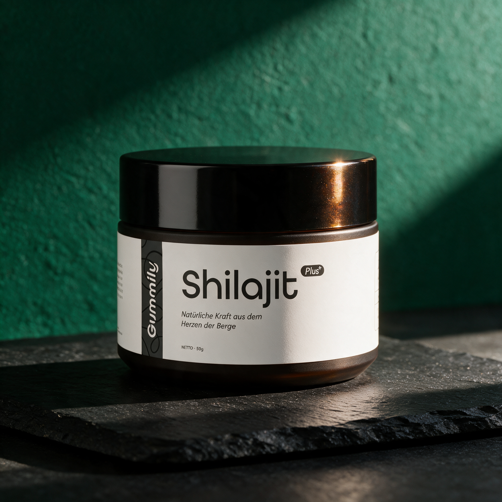 Himalaya Shilajit Paste | 1000 mg gereinigtes Harz pro Portion – Material- und Detailansicht in der smaragdgrünen Temple-of-Desire-Bildwelt