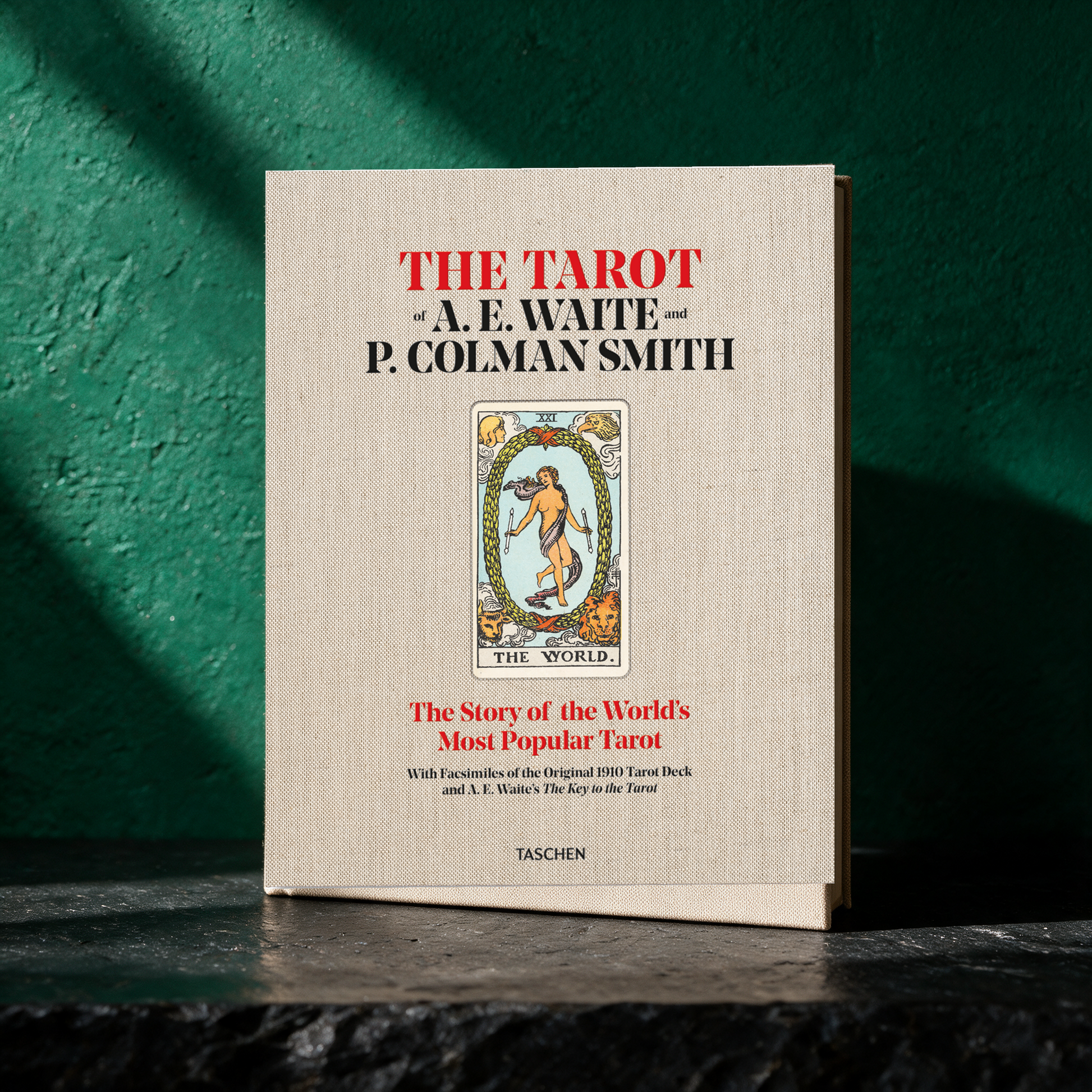The Tarot of A. E. Waite & P. Colman Smith | Faksimile-Set mit Kartendeck (Englisch) – Material- und Detailansicht in der smaragdgrünen Temple-of-Desire-Bildwelt