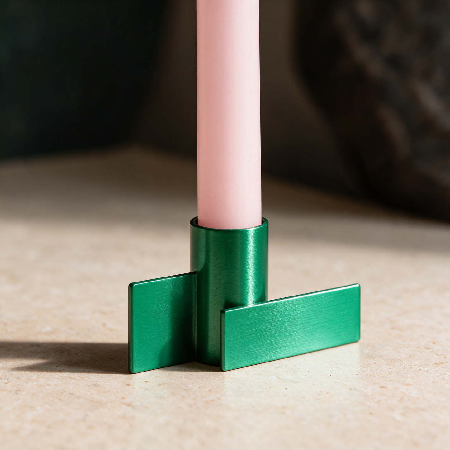 Icon Kerzenhalter | Grafischer Edelstahl-Halter in 4 Farben – variant green, Variante Green in der Temple-of-Desire-Bildwelt
