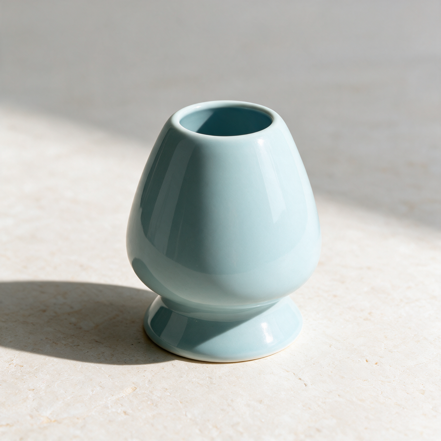 Chasentate Matchabesenhalter | Halter für die Chasen-Pflege in 20 Farben – variant helles-cyan, Variante Helles Cyan in der Temple-of-Desire-Bildwelt