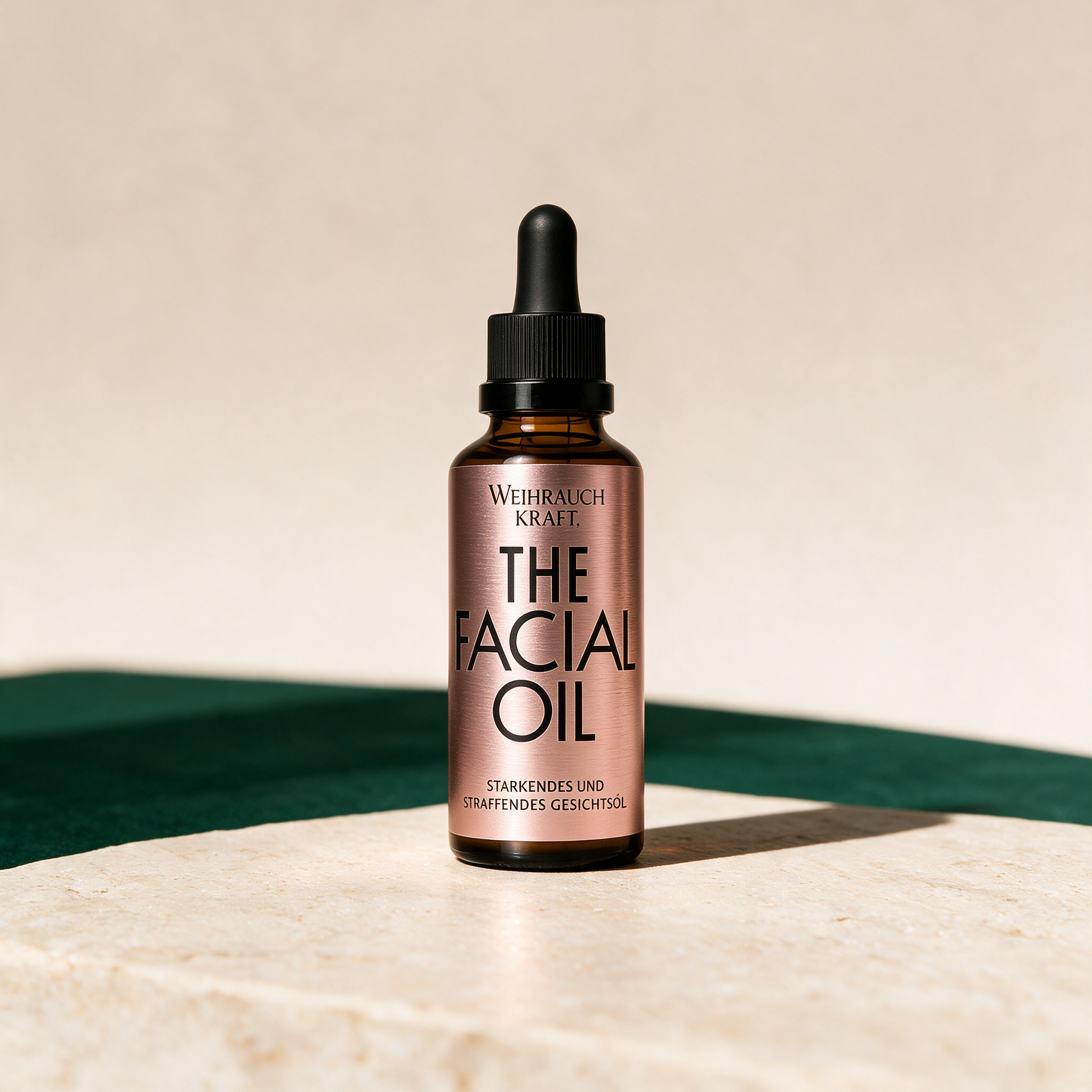 THE FACIAL OIL | Weihrauch-Gesichtsöl mit Argan- & Mandelöl – reine Produktansicht in der Temple-of-Desire-Bildwelt